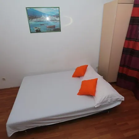 아파트 Central Beach Apartment *
