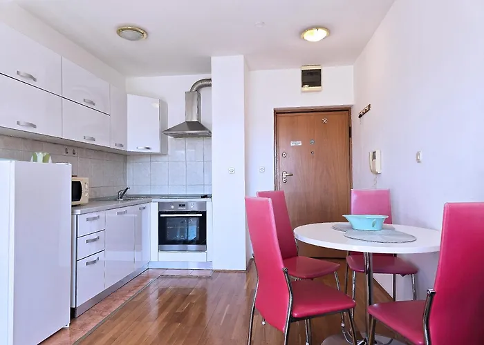 Apartament Central Beach Apartment