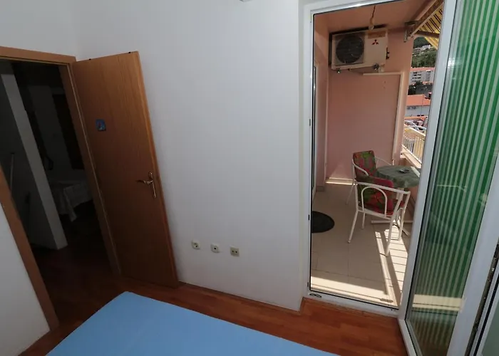 Central Beach Apartment Apartament Makarska