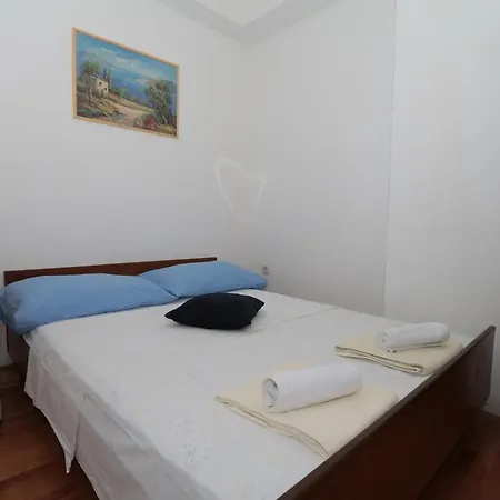 Central Beach Apartment Apartment Makarska