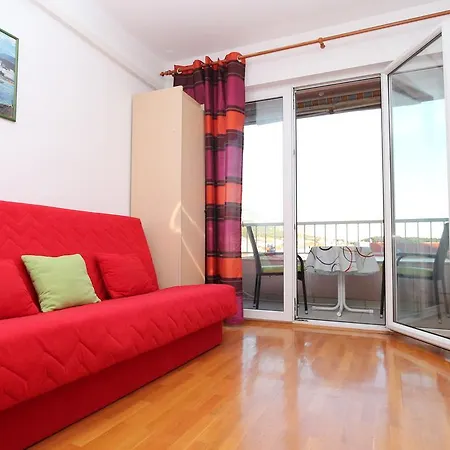 Central Beach Apartment