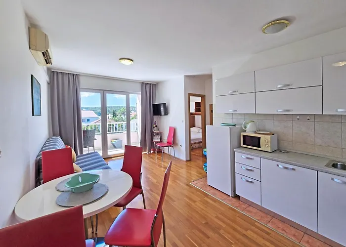Daire Central Beach Apartment *