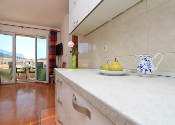 Lägenhet Central Beach Apartment Makarska