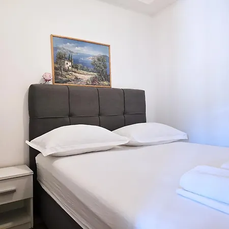 Central Beach Apartment